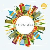 horizon de la ville de surabaya en indonésie avec des bâtiments de couleur, un ciel bleu et un espace de copie. vecteur