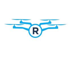 création de logo de drone sur le concept de lettre r. modèle de vecteur de drone de photographie