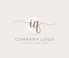 logo féminin initial iq. utilisable pour les logos nature, salon, spa, cosmétique et beauté. élément de modèle de conception de logo vectoriel plat.