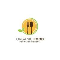 feuille d'aliments biologiques et cuillère fourchette plaque cercle logo design icône inspiration vecteur