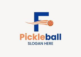 concept de logo lettre f pickleball avec symbole de pickleball en mouvement. modèle de vecteur de logo de boule de cornichon