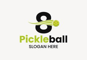 concept de logo lettre 8 pickleball avec symbole de pickleball en mouvement. modèle de vecteur de logo de boule de cornichon