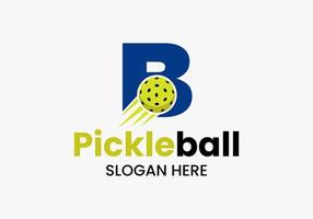 concept de logo lettre b pickleball avec symbole de pickleball en mouvement. modèle de vecteur de logo de boule de cornichon
