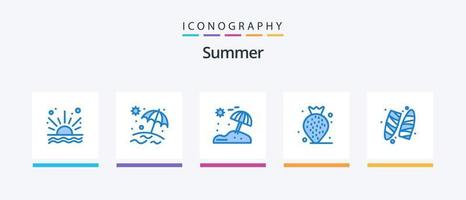 pack d'icônes bleu d'été 5 comprenant. fraise. planche de surf. conception d'icônes créatives vecteur