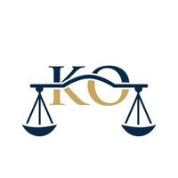 lettre ko création de logo de cabinet d'avocats pour avocat, justice, avocat, juridique, service d'avocat, cabinet d'avocats, échelle, cabinet d'avocats, avocat d'entreprise vecteur