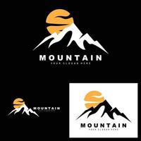 création de logo de montagne, lieu de vecteur pour randonneur amoureux de la nature