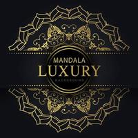 mandala de luxe doré avec un design élégant de fond noir pour le henné d'invitation d'anniversaire vecteur