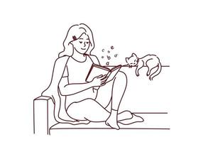 heureuse jeune femme assise sur un canapé lisant un livre avec un chat dormant près. une fille calme et détendue se repose sur un canapé avec un roman, profitez du week-end avec un animal de compagnie. illustration vectorielle. vecteur