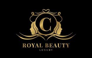 lettre c élément de conception de logo de crête de beauté royale vecteur