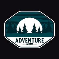 montagne aventure en plein air étiquette vector illustration rétro vintage badge autocollant et t-shirt design