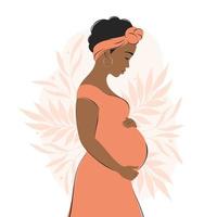 femme africaine enceinte, future maman, debout dans la nature et étreignant le ventre avec les bras. illustration vectorielle plane. vecteur