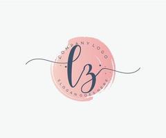 logo féminin lz initial. utilisable pour les logos nature, salon, spa, cosmétique et beauté. élément de modèle de conception de logo vectoriel plat.