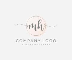 logo féminin initial mh. utilisable pour les logos nature, salon, spa, cosmétique et beauté. élément de modèle de conception de logo vectoriel plat.