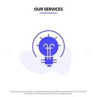 nos services ampoule énergie idée solution solide glyphe icône modèle de carte web vecteur