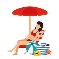 Belle femme avec maillot de bain assis dans une chaise de plage et un sac vecteur