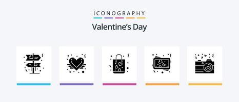 valentines journée glyphe 5 icône pack comprenant Valentin. l'amour. cadeau. caméra. mémoire. Créatif Icônes conception vecteur