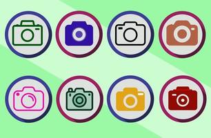 ensemble d & # 39; icônes de caméra colorées avec différents styles vecteur