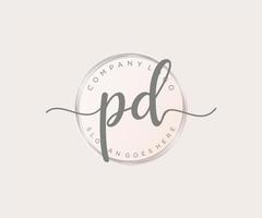 logo féminin pd initial. utilisable pour les logos nature, salon, spa, cosmétique et beauté. élément de modèle de conception de logo vectoriel plat.