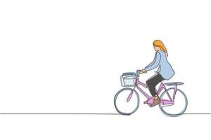 dessin en ligne continue d'une jeune femme d'affaires professionnelle faisant du vélo dans son entreprise. vélo au travail, concept de transport écologique. illustration vectorielle de conception de dessin à une ligne à la mode vecteur