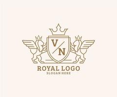 initiale vn lettre Lion Royal luxe héraldique, crête logo modèle dans vecteur art pour restaurant, royalties, boutique, café, hôtel, héraldique, bijoux, mode et autre vecteur illustration.