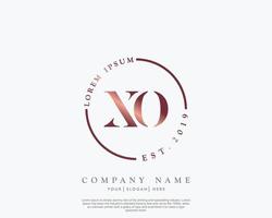 initiale lettre xo féminin logo beauté monogramme et élégant logo conception, écriture logo de initiale signature, mariage, mode, floral et botanique avec Créatif modèle vecteur