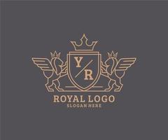 initiale année lettre Lion Royal luxe héraldique, crête logo modèle dans vecteur art pour restaurant, royalties, boutique, café, hôtel, héraldique, bijoux, mode et autre vecteur illustration.