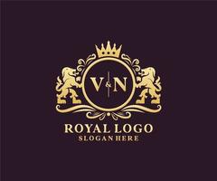 modèle initial de logo vn lettre lion royal luxe dans l'art vectoriel pour le restaurant, la royauté, la boutique, le café, l'hôtel, l'héraldique, les bijoux, la mode et d'autres illustrations vectorielles.
