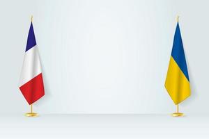 France et Ukraine drapeau sur intérieur mât de drapeau, réunion concept entre Ukraine et France. vecteur