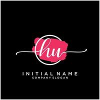 initiale hein féminin logo collections modèle. écriture logo de initiale signature, mariage, mode, bijoux, boutique, floral et botanique avec Créatif modèle pour tout entreprise ou entreprise. vecteur