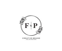 initiale fp des lettres main tiré féminin et floral botanique logo adapté pour spa salon peau cheveux beauté boutique et cosmétique entreprise. vecteur