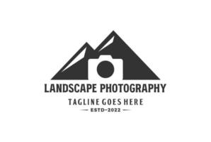 Facile minimaliste Montagne colline avec caméra pour la photographie studio logo vecteur