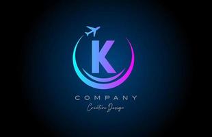 bleu rose k alphabet lettre logo avec avion pour une Voyage ou réservation agence. entreprise Créatif modèle conception pour entreprise et affaires vecteur