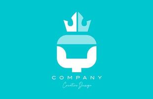 q bleu pastel alphabet lettre logo icône conception avec Roi couronne. Créatif modèle pour affaires et entreprise vecteur