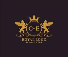 initiale ce lettre Lion Royal luxe héraldique, crête logo modèle dans vecteur art pour restaurant, royalties, boutique, café, hôtel, héraldique, bijoux, mode et autre vecteur illustration.