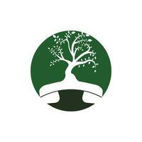 création de logo vectoriel appel nature. modèle de conception d'icône d'arborescence de combiné.