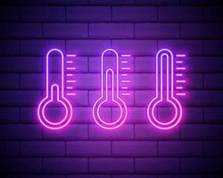 icône de mesure de thermomètre de météorologie néon lumineux isolé sur fond de mur de brique. équipement de thermomètre indiquant le temps chaud ou froid. illustration vectorielle vecteur