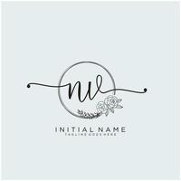 initiale nv féminin logo collections modèle. écriture logo de initiale signature, mariage, mode, bijoux, boutique, floral et botanique avec Créatif modèle pour tout entreprise ou entreprise. vecteur