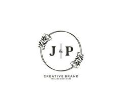 initiale jp des lettres main tiré féminin et floral botanique logo adapté pour spa salon peau cheveux beauté boutique et cosmétique entreprise. vecteur