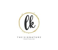 l k lk initiale lettre écriture et Signature logo. une concept écriture initiale logo avec modèle élément. vecteur