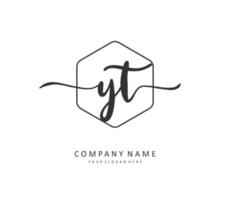 y t yt initiale lettre écriture et Signature logo. une concept écriture initiale logo avec modèle élément. vecteur