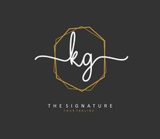kg initiale lettre écriture et Signature logo. une concept écriture initiale logo avec modèle élément. vecteur