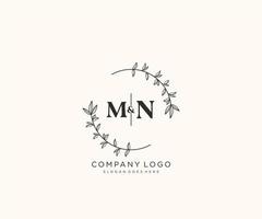 initiale mn des lettres magnifique floral féminin modifiable premade monoline logo adapté pour spa salon peau cheveux beauté boutique et cosmétique entreprise. vecteur