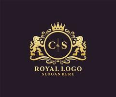 modèle initial de logo cs lettre lion royal luxe dans l'art vectoriel pour restaurant, royauté, boutique, café, hôtel, héraldique, bijoux, mode et autres illustrations vectorielles.