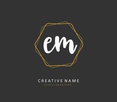 e m em initiale lettre écriture et Signature logo. une concept écriture initiale logo avec modèle élément. vecteur