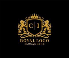 modèle initial de logo ci lettre lion royal luxe dans l'art vectoriel pour le restaurant, la royauté, la boutique, le café, l'hôtel, l'héraldique, les bijoux, la mode et d'autres illustrations vectorielles.