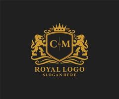 modèle de logo initial cm lettre lion royal luxe en art vectoriel pour restaurant, royauté, boutique, café, hôtel, héraldique, bijoux, mode et autres illustrations vectorielles.