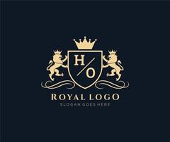 initiale ho lettre Lion Royal luxe héraldique, crête logo modèle dans vecteur art pour restaurant, royalties, boutique, café, hôtel, héraldique, bijoux, mode et autre vecteur illustration.