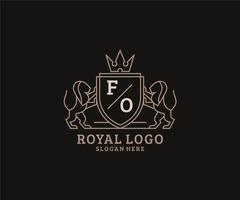 modèle de logo de luxe royal de lion fo lettre initiale dans l'art vectoriel pour le restaurant, la royauté, la boutique, le café, l'hôtel, l'héraldique, les bijoux, la mode et d'autres illustrations vectorielles.