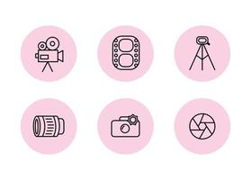 photographe icône ensemble sur rose Contexte. photographe équipement Icônes. caméscope, film, trépied, lentille, caméra, obturateur vecteur