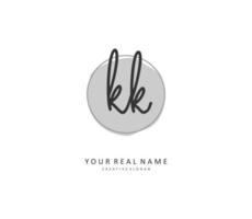 k kk initiale lettre écriture et Signature logo. une concept écriture initiale logo avec modèle élément. vecteur